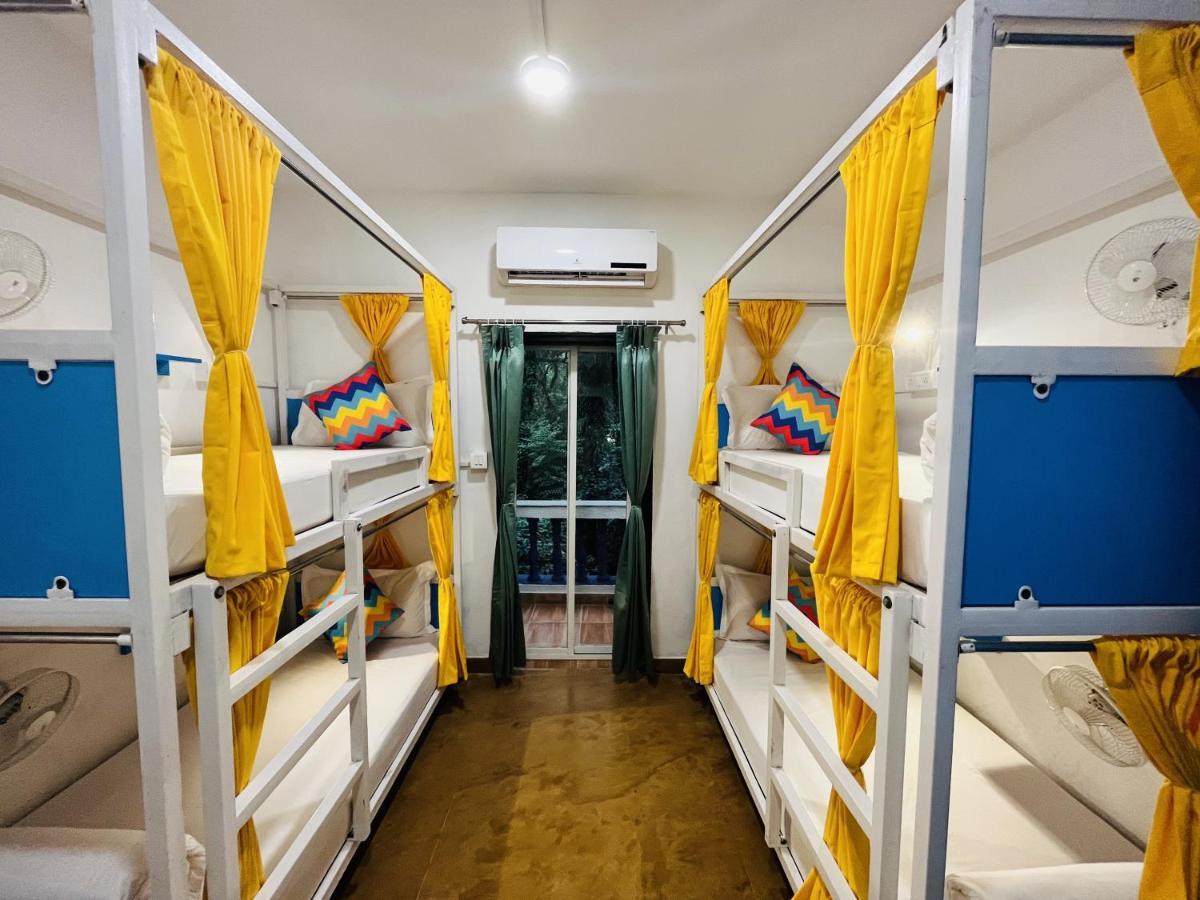 Gostops Plus Goa Vagator กัวเก่า ภายนอก รูปภาพ